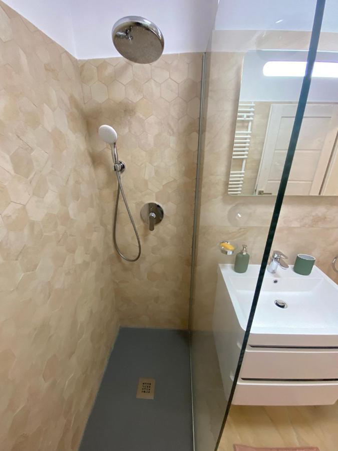 Plazza Studio بوخارست المظهر الخارجي الصورة