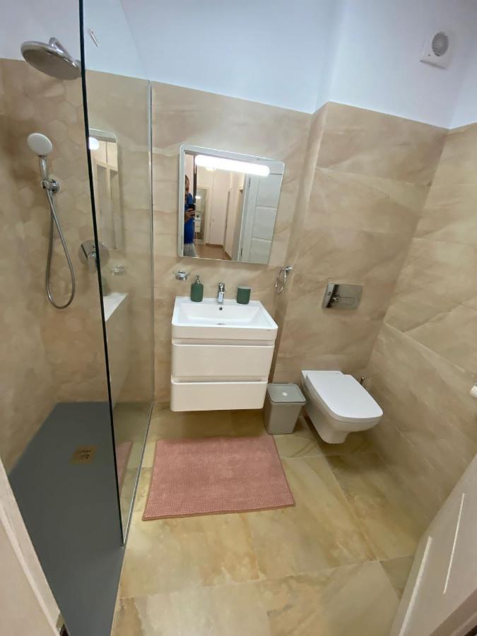 Plazza Studio بوخارست المظهر الخارجي الصورة